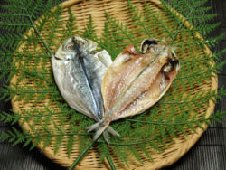 �ʐ^���N���b�N����Ə��i�̊g��ʐ^���\������܂�