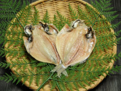 �ʐ^���N���b�N����Ə��i�̊g��ʐ^���\������܂�